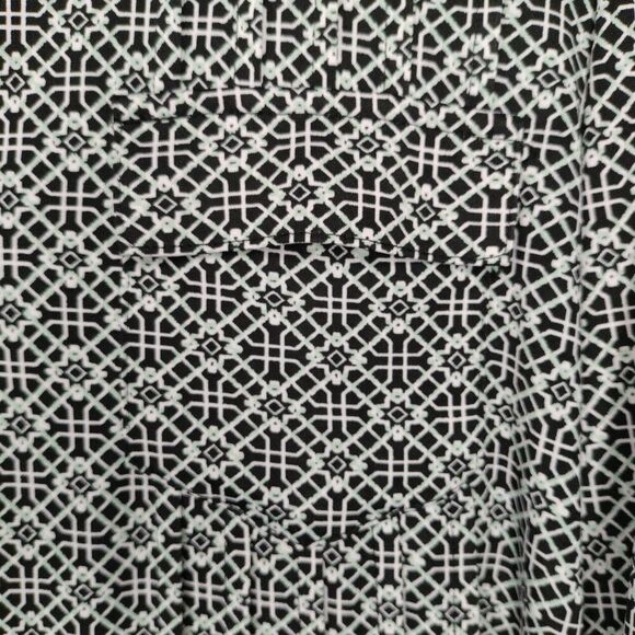 Cocomo Women's Size XL Black & Light Blue Hints Geo Print Pintuck 3/4 Sleeve Top - Picture 3 of 7